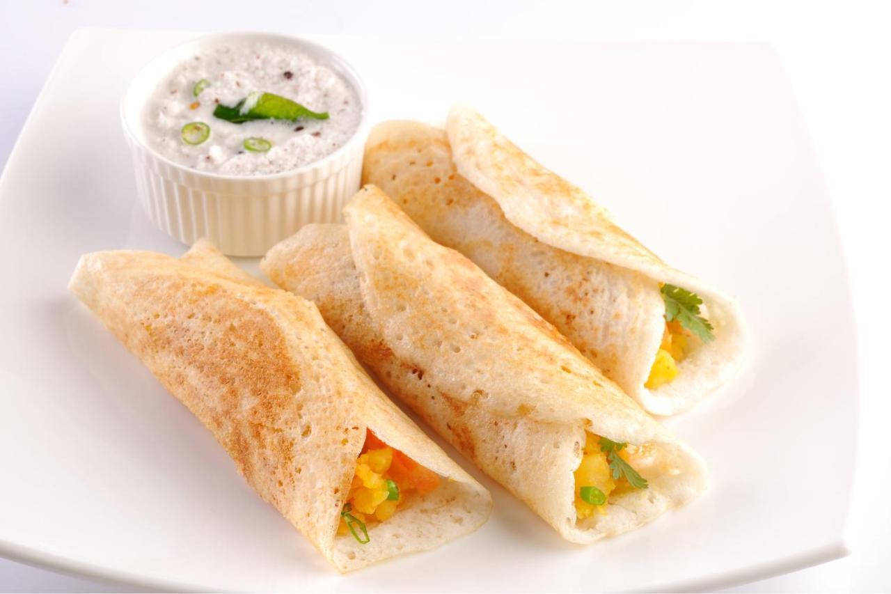 Oyo 16123 Chandana Deluxe Bengaluru Kültér fotó